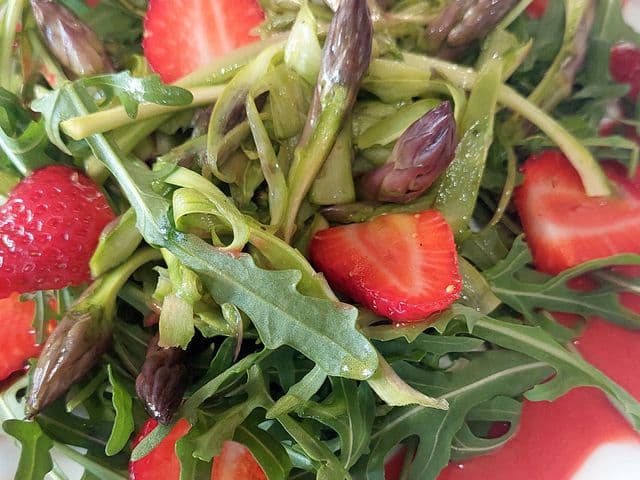 Asparagi e fragole